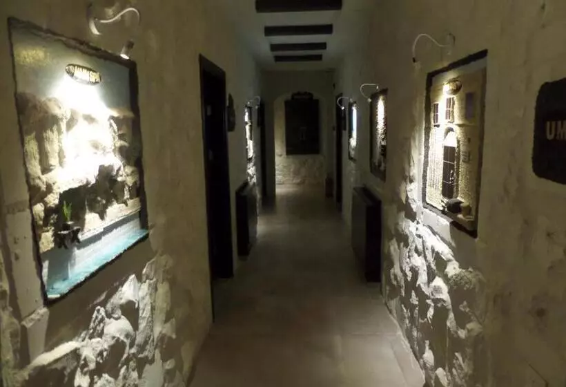 Mount Nebo Hotel & Restaurant Madaba City Center