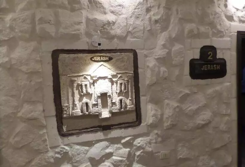 Mount Nebo Hotel & Restaurant Madaba City Center