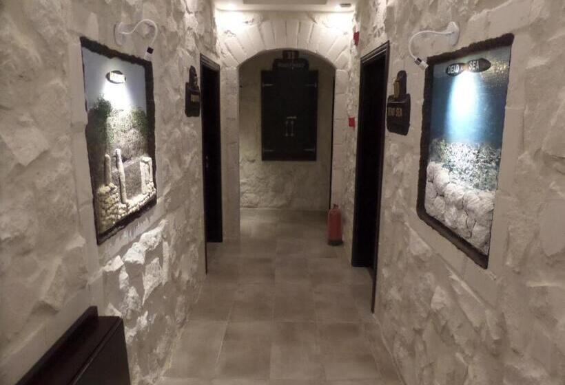 Mount Nebo Hotel & Restaurant Madaba City Center