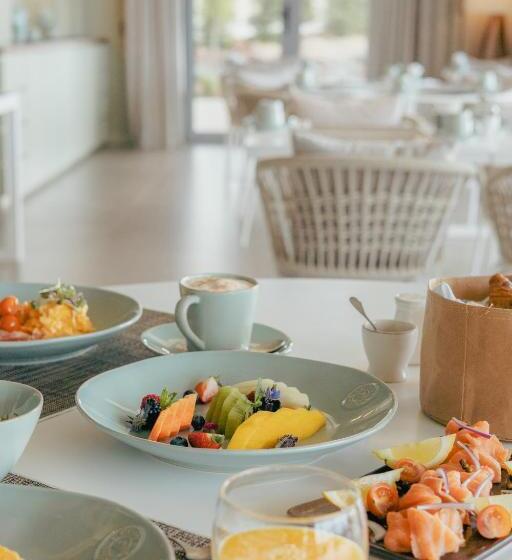 استراحتگاه White Shell Beach Villas