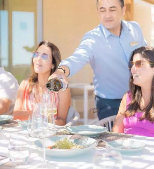 リゾートホテル White Shell Beach Villas