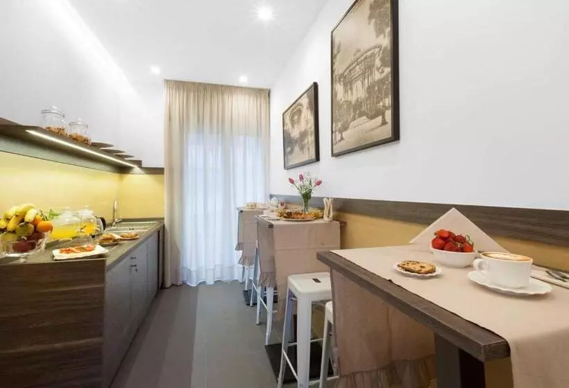 ベッドアンドブレックファースト La Cassarmonica Guest House