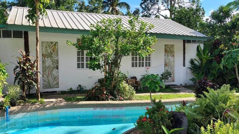 Bed and Breakfast Mayas Nest