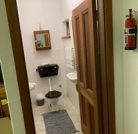 Aamiaismajoitus (B&B) Meerkatjie