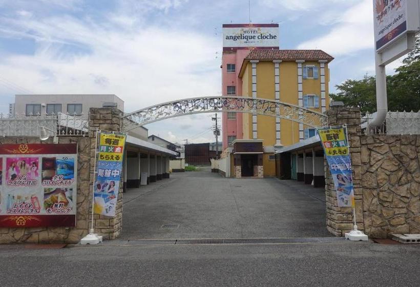 アンジェリーククロッシュ 男塾ホテルグループ