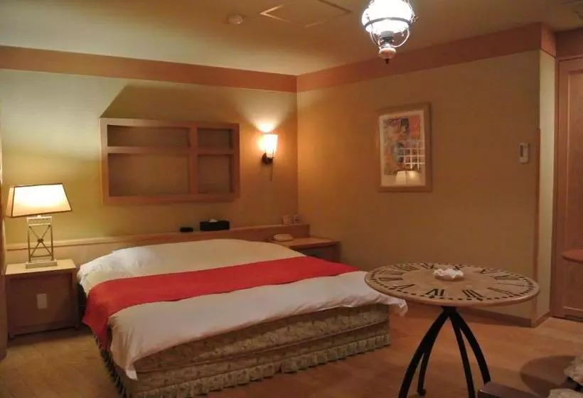 アンジェリーククロッシュ 男塾ホテルグループ