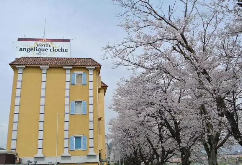 アンジェリーククロッシュ 男塾ホテルグループ