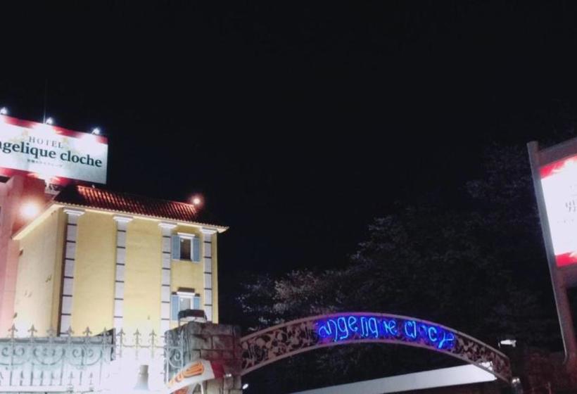 アンジェリーククロッシュ 男塾ホテルグループ