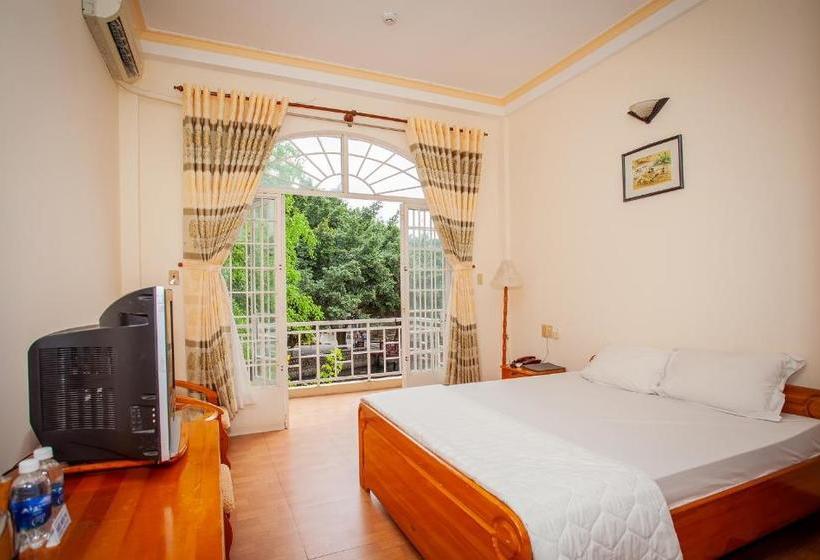 هتل KhÁch SẠn BẾn ĐÁ NÚi Sam