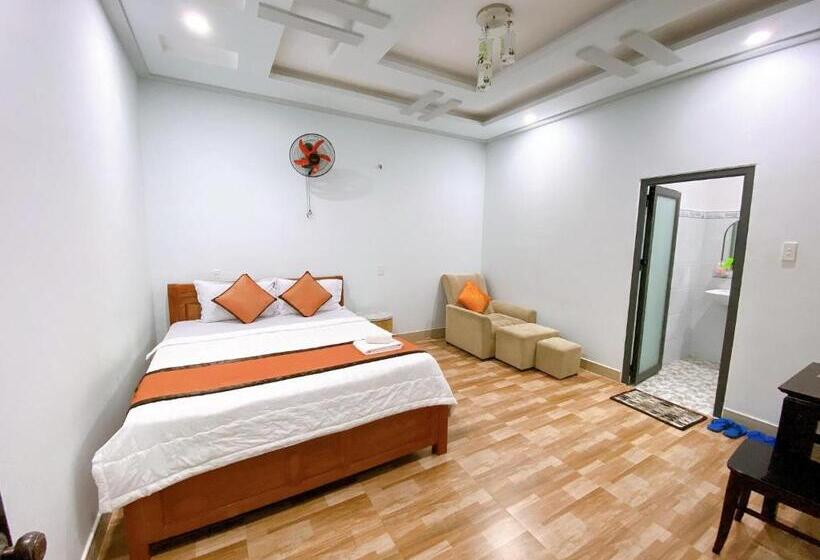 هتل Nhà Nghỉ Cát Đằng Hồ Tràm