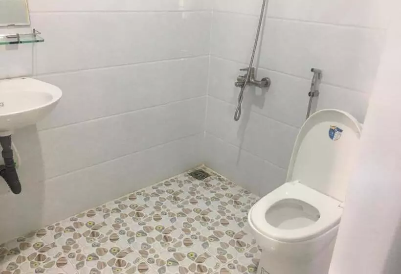 هتل Nhà Nghỉ Cát Đằng Hồ Tràm