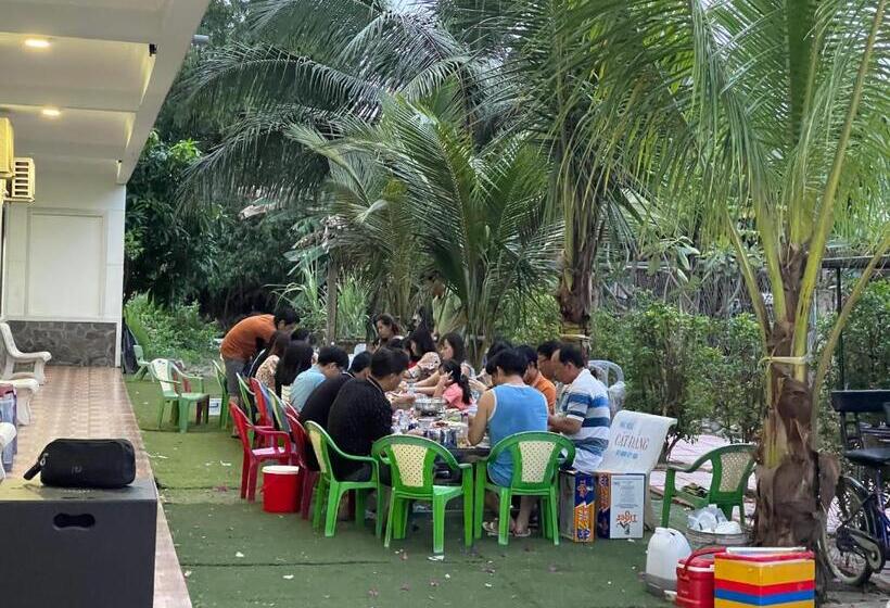 هتل Nhà Nghỉ Cát Đằng Hồ Tràm