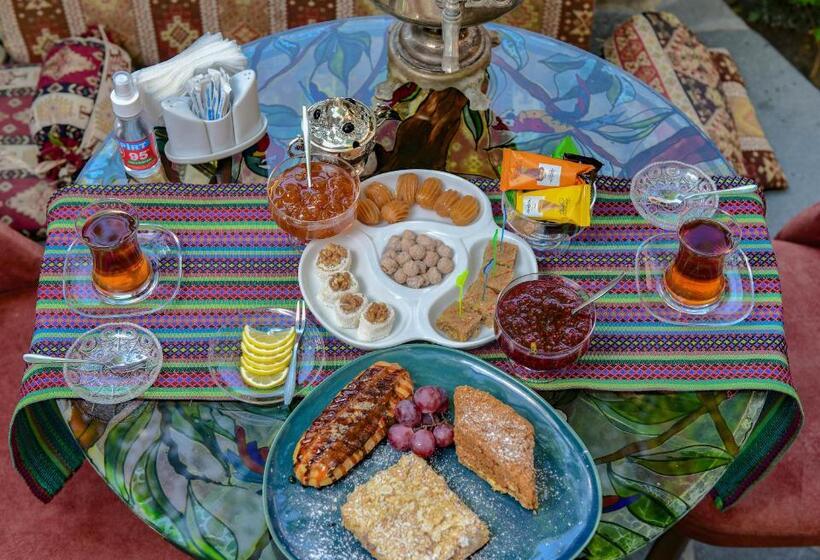 هتل Old Town Sheki