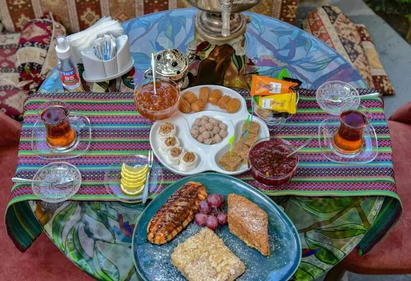 هتل Old Town Sheki