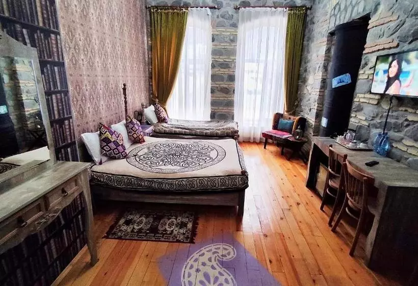 هتل Old Town Sheki