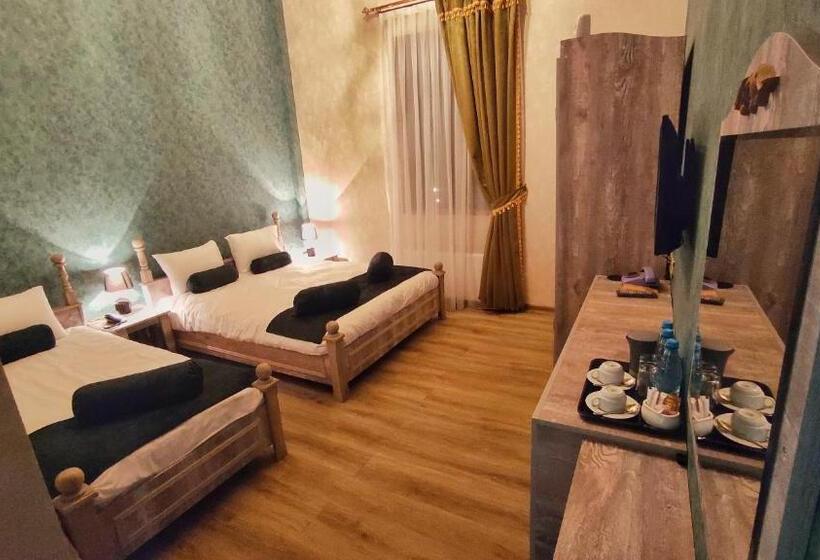 هتل Old Town Sheki