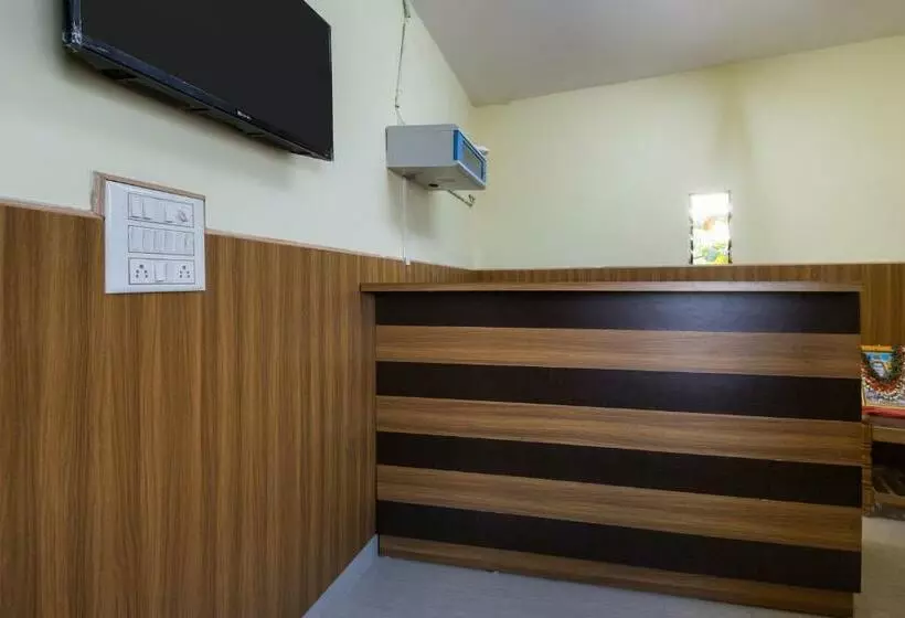 ホテル Oyo 67991 Kalpataru Lodge