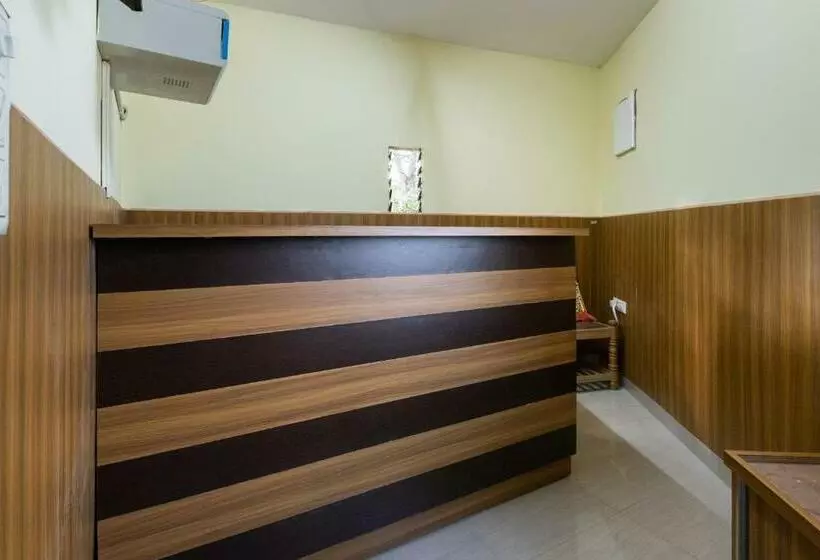 ホテル Oyo 67991 Kalpataru Lodge