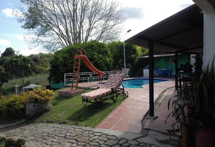 ペンション Villa Kyra