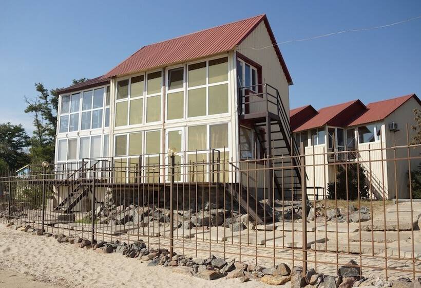 فندق صغير Pina Colada