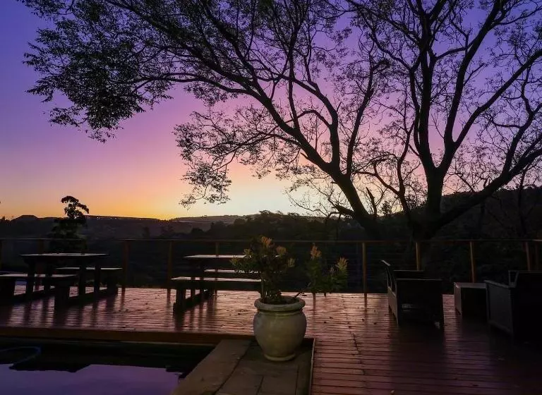 Aamiaismajoitus (B&B) Cavalo Guesthouse & Equestrian Estate