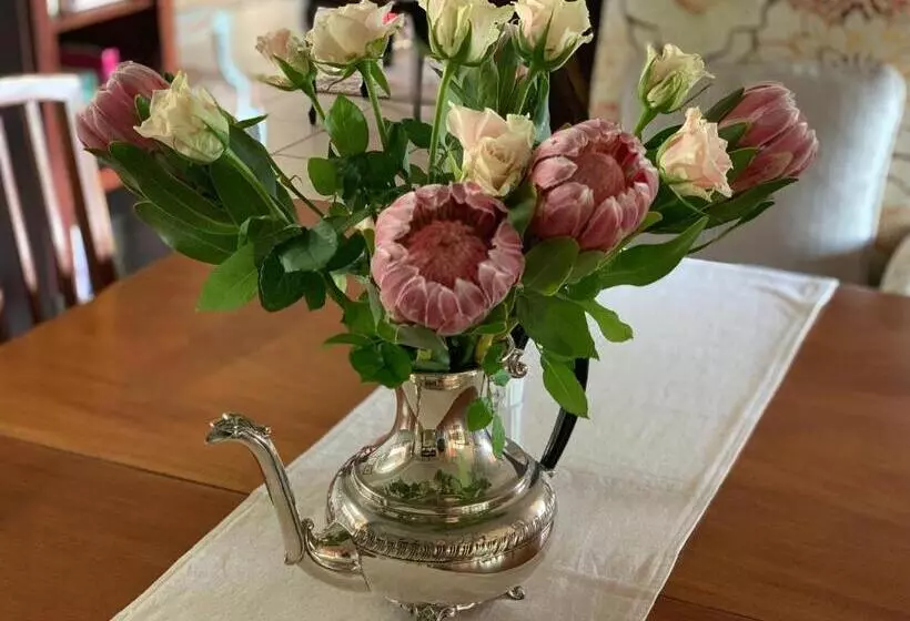 Aamiaismajoitus (B&B) Cavalo Guesthouse & Equestrian Estate