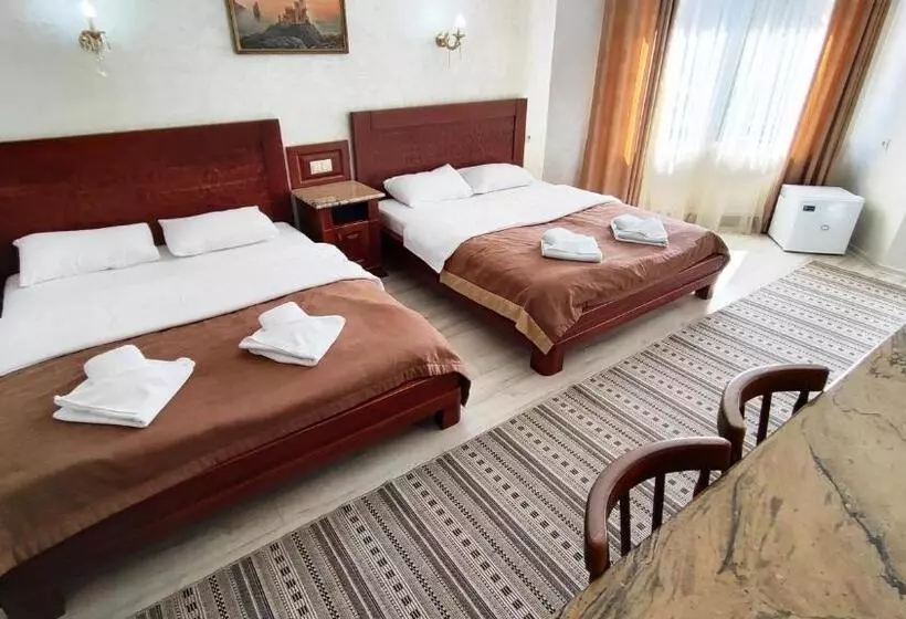 Hotelli Diamond Resort White