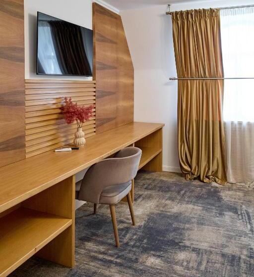 בית מלון כפרי Eden