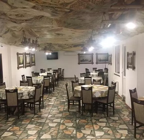 Hotelli Parusa Maklaia