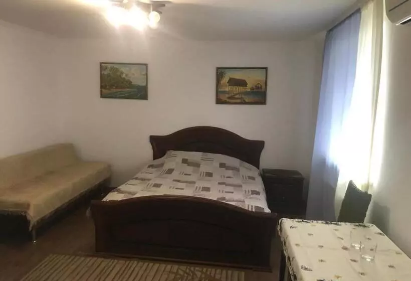 Hotelli Parusa Maklaia