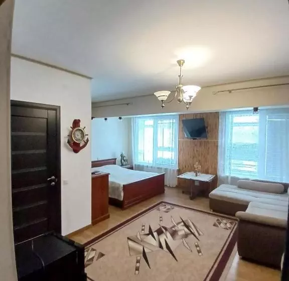 Hotelli Parusa Maklaia