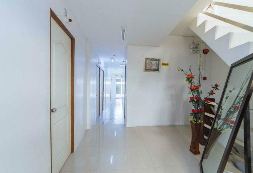 Hotel Reddoorz At San Antonio Binan Laguna