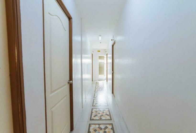 Hotel Reddoorz At San Antonio Binan Laguna