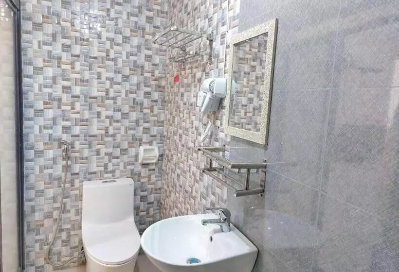 Hotelli Reddoorz At San Antonio Binan Laguna