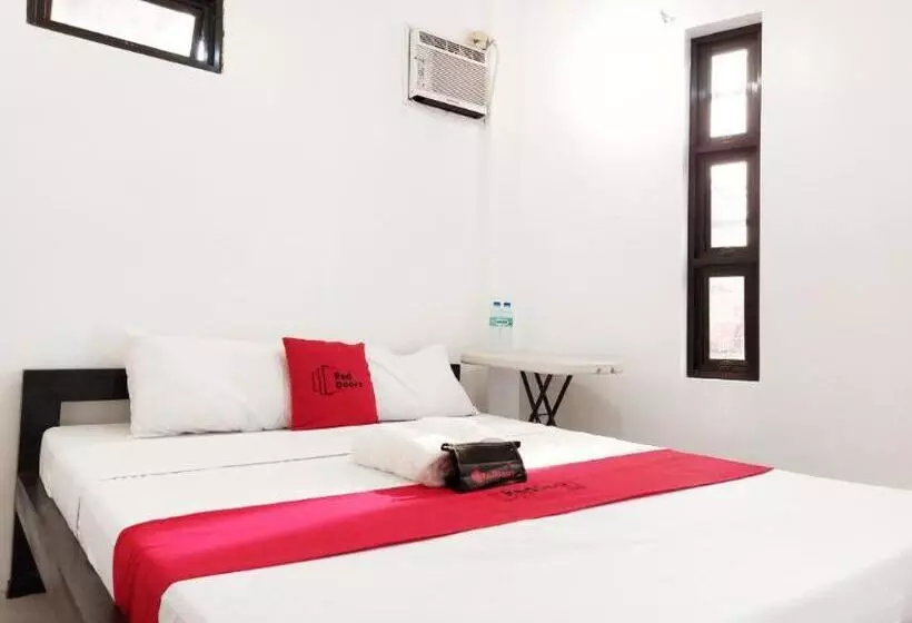 Hotelli Reddoorz At San Antonio Binan Laguna