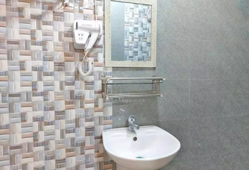 Hotelli Reddoorz At San Antonio Binan Laguna