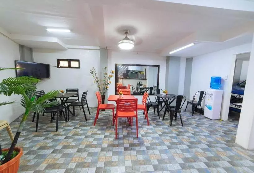 Hotelli Reddoorz At San Antonio Binan Laguna