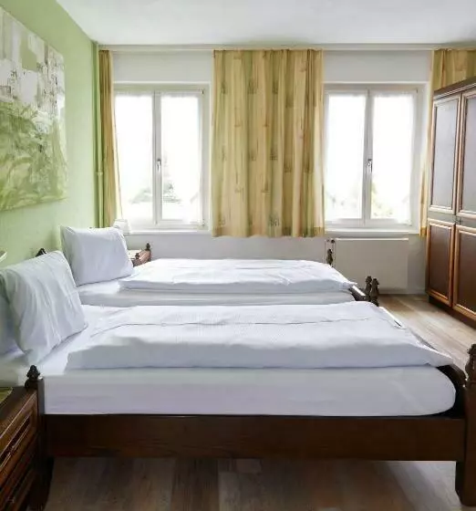 Hotelli Restaurant Kreuz