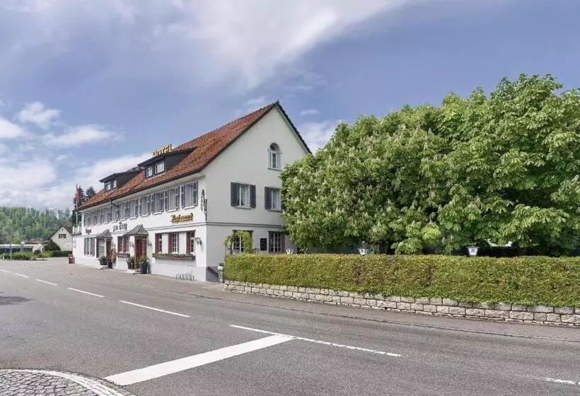 Hotelli Restaurant Kreuz