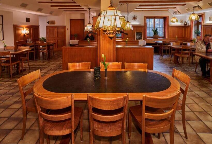 فندق Restaurant Kreuz