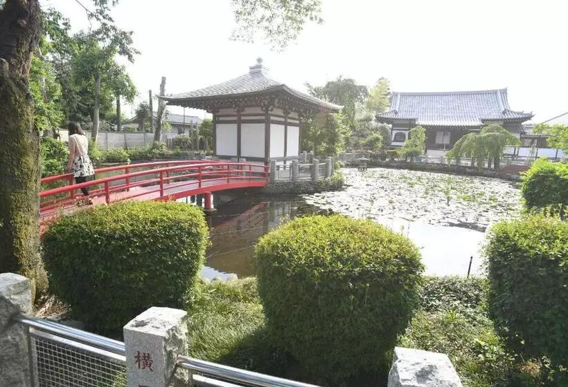 Majatalo ファミリー不向き!!素泊まり一棟貸切りではない個室の静かな方限定無料wifi