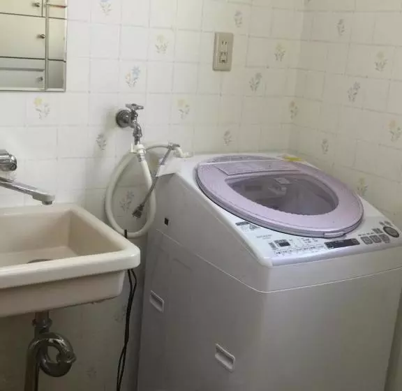 Majatalo Fukunae House   Hostel