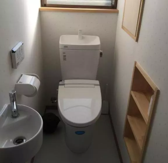 Majatalo Fukunae House   Hostel