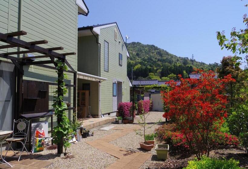 פנסיון Fukunae House Hostel