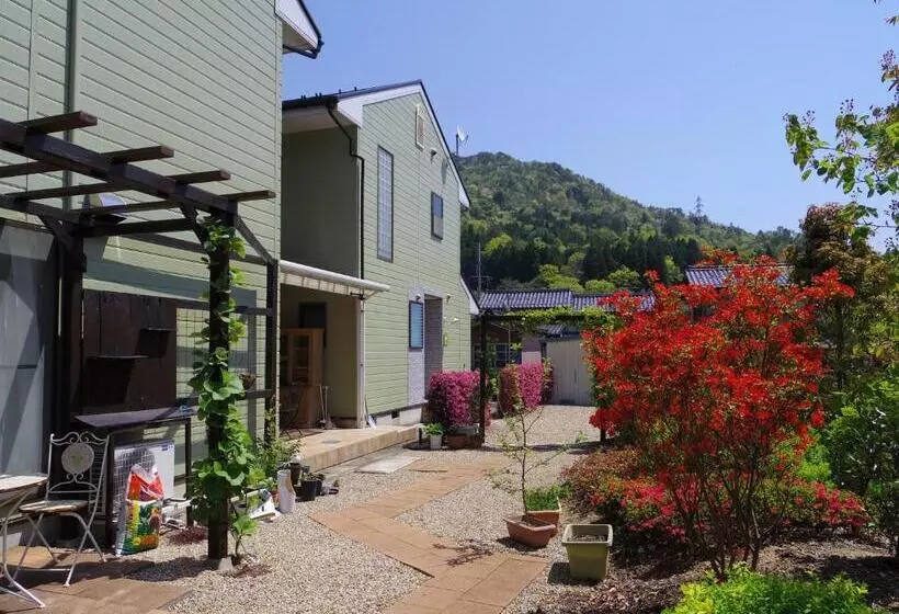 Majatalo Fukunae House   Hostel