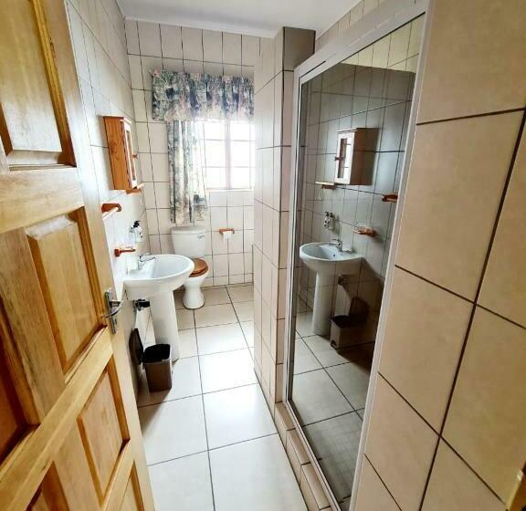 פנסיון Resthaven Guesthouse