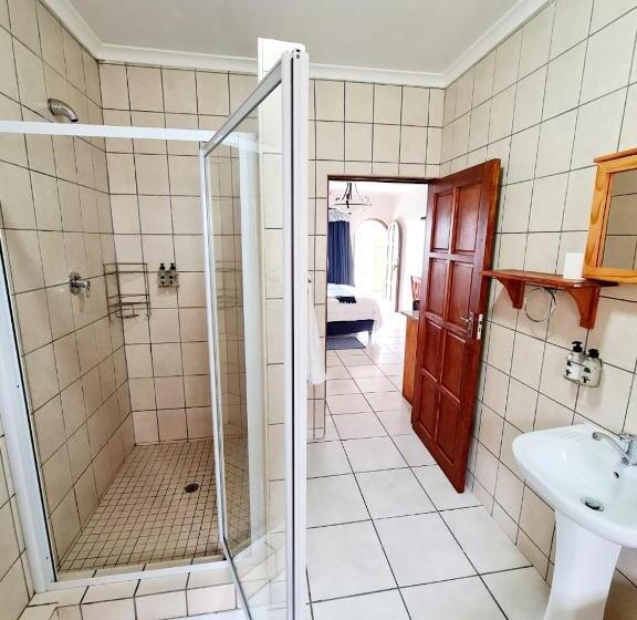 פנסיון Resthaven Guesthouse