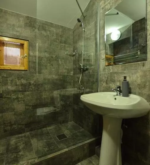 Pensiunea Lu' Movila