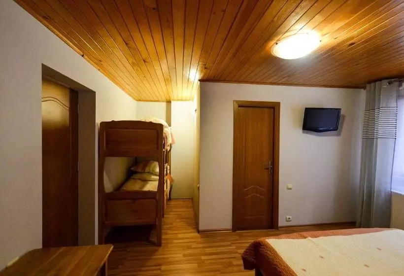 Pensiunea Lu' Movila