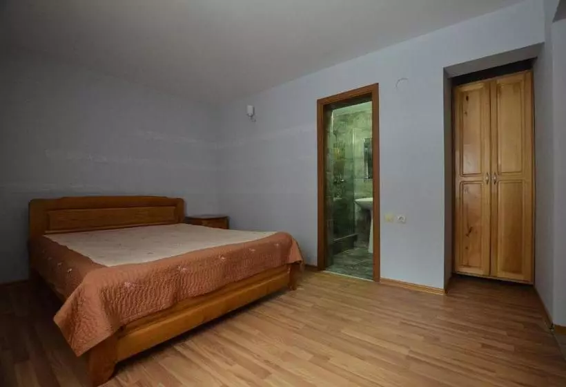 Pensiunea Lu' Movila